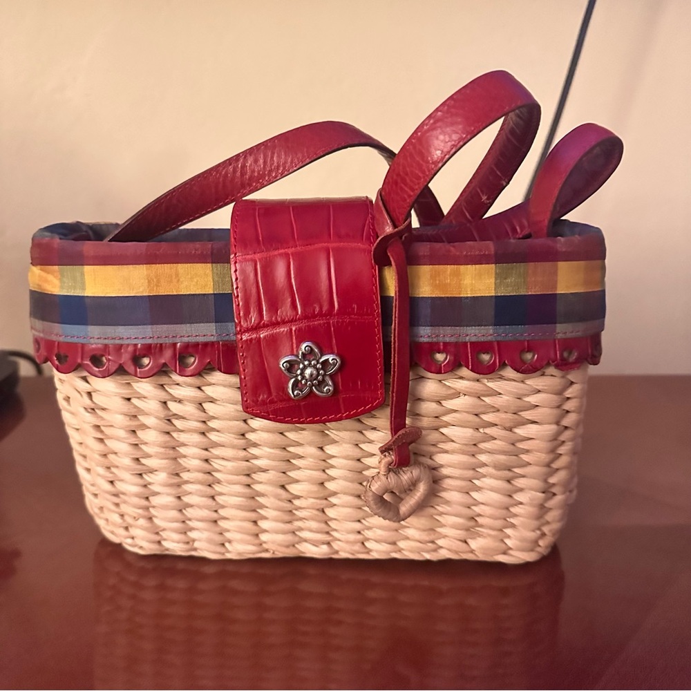 Elegant Red and Multicolor Woven Shoulder Bag